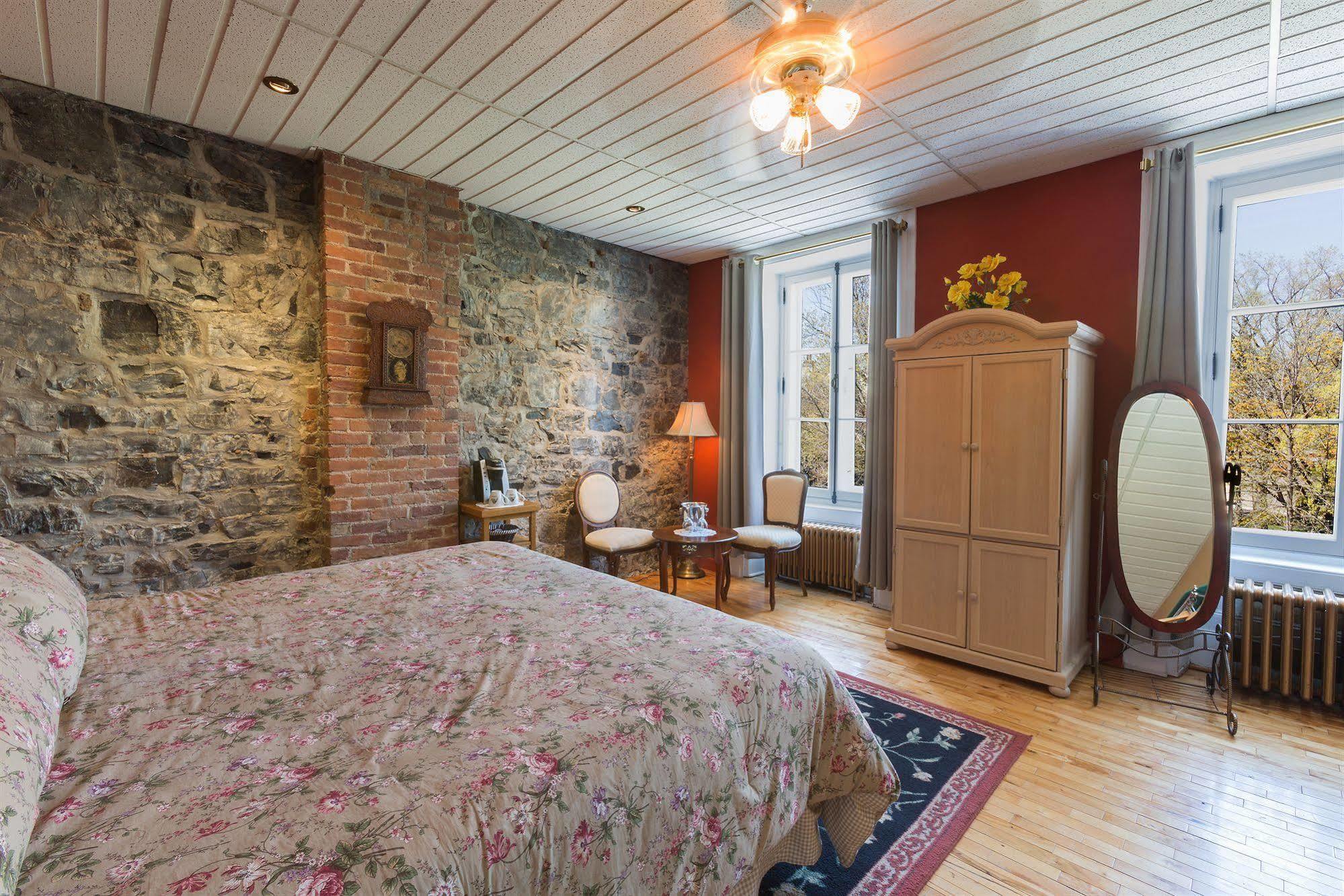 Manoir Sur Le Cap Hotell Québec Exteriör bild